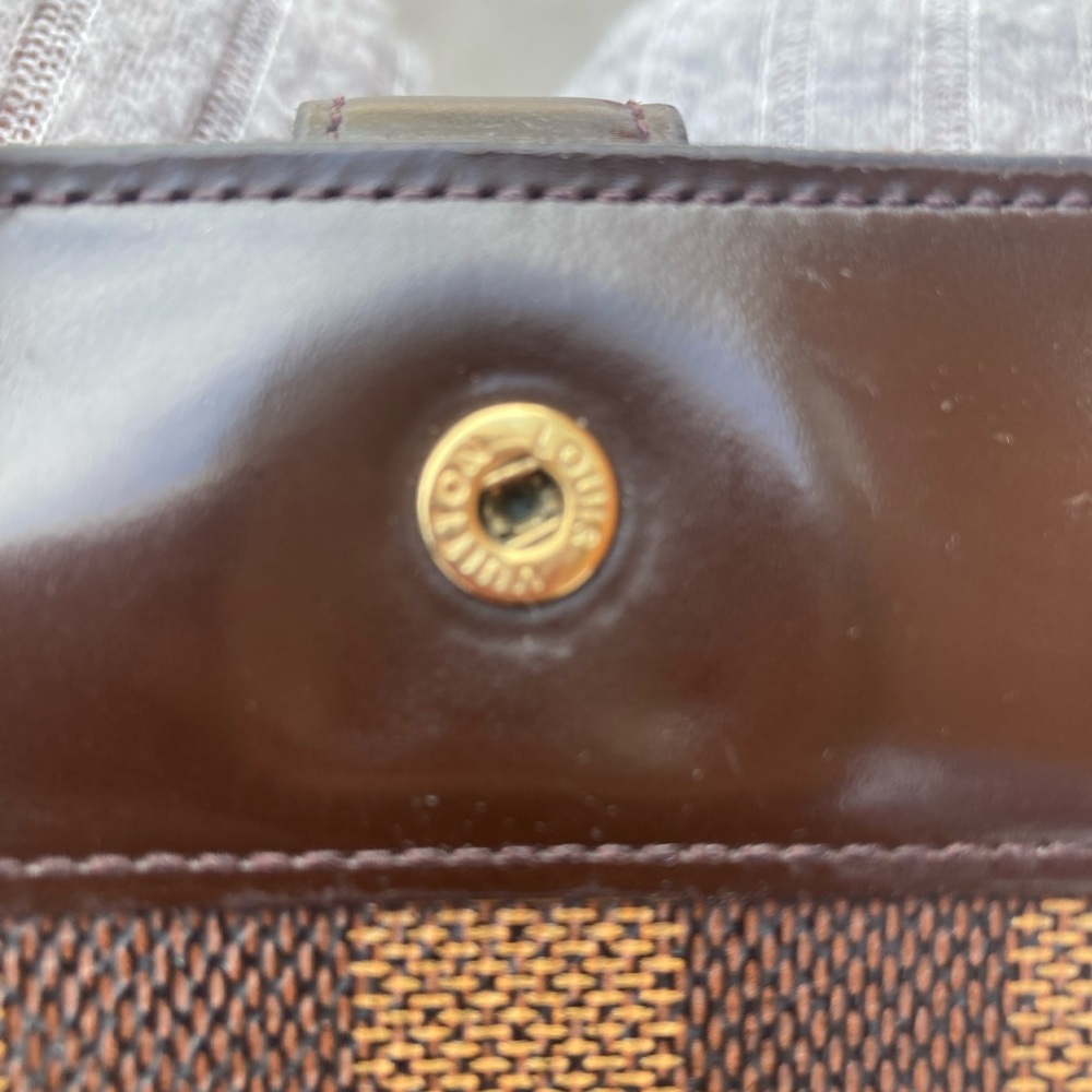 Louis Vuitton Compact Wallet - Picture 2 of 14